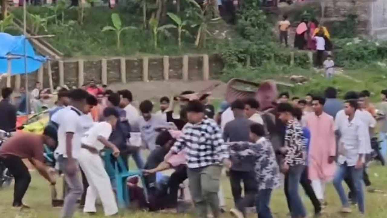 মানিকগঞ্জে বিনোদন কেন্দ্রে কিশোর গ্যাংয়ের হামলা, আহত ১