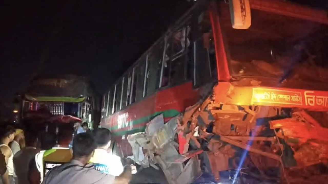 গোপালগঞ্জে দুই বাসের সংঘর্ষে নিহত ২