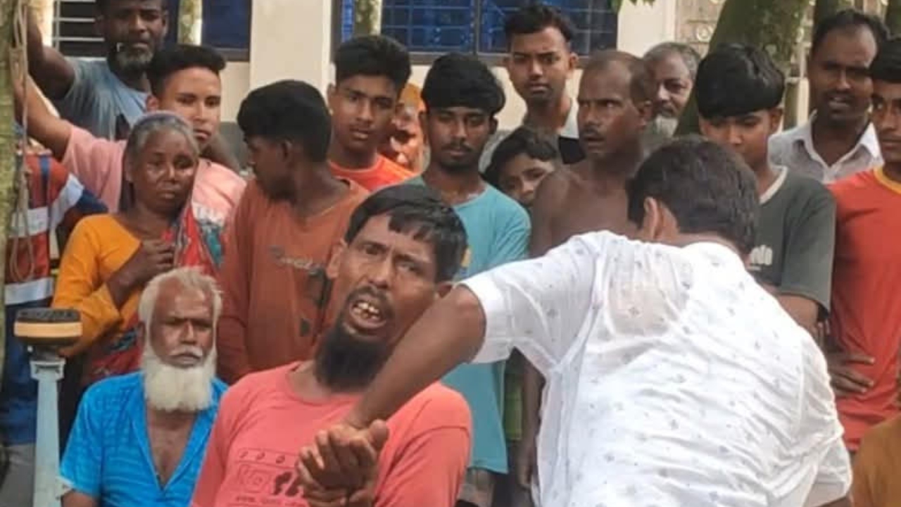চুরির অপবাদে স্ত্রী-সন্তানের সামনে মারধর: স্থানীয় সরকারকে আদালতের তদন্তের নির্দেশ
