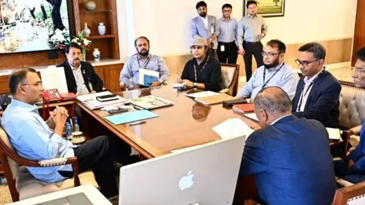 বৃক্ষরোপণ কর্মসূচির উদ্বোধন নিয়ে প্রধানমন্ত্রীর বৈঠক