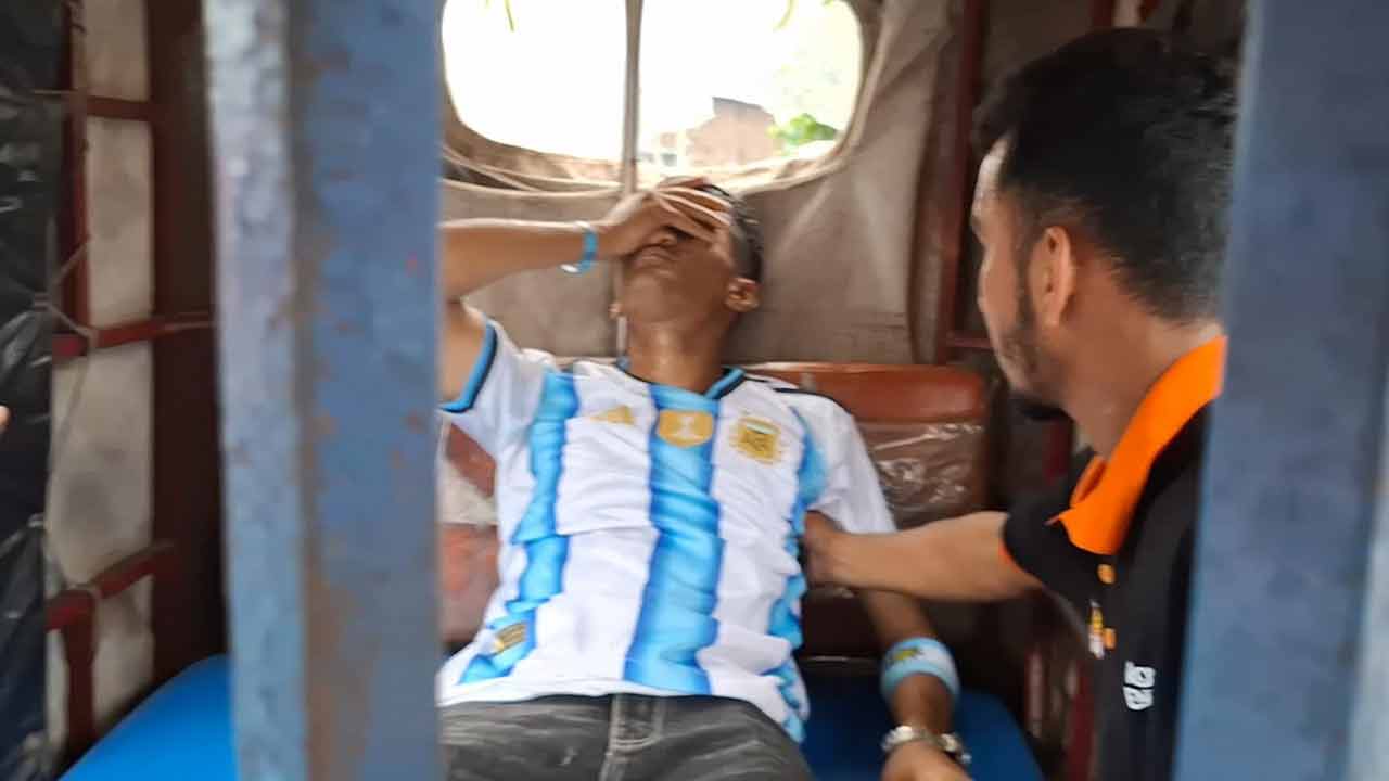 আর্জেন্টিনার সমর্থকদের আনন্দ শোভাযাত্রায় মোটরসাইকেল দুর্ঘটনা, আহত ৪