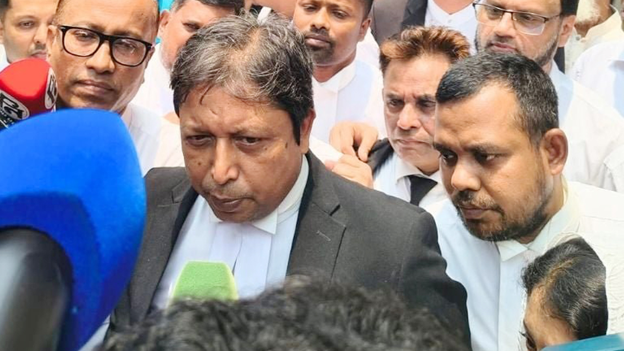 দ্রুত রায় কার্যকর করার দাবি ঢাকা আইনজীবী সমিতির