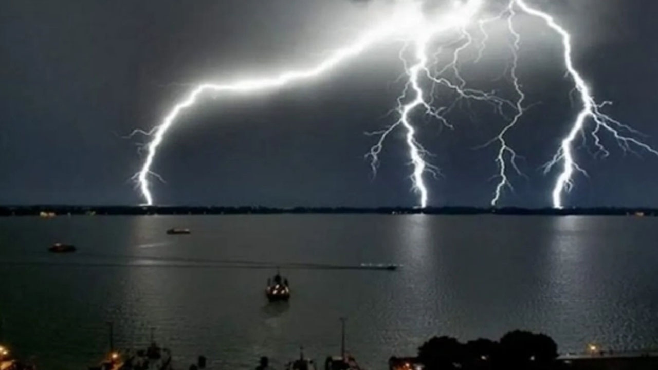 কুয়াকাটায় বজ্রপাতে জেলের মৃত্যু, আহত আরও ৩