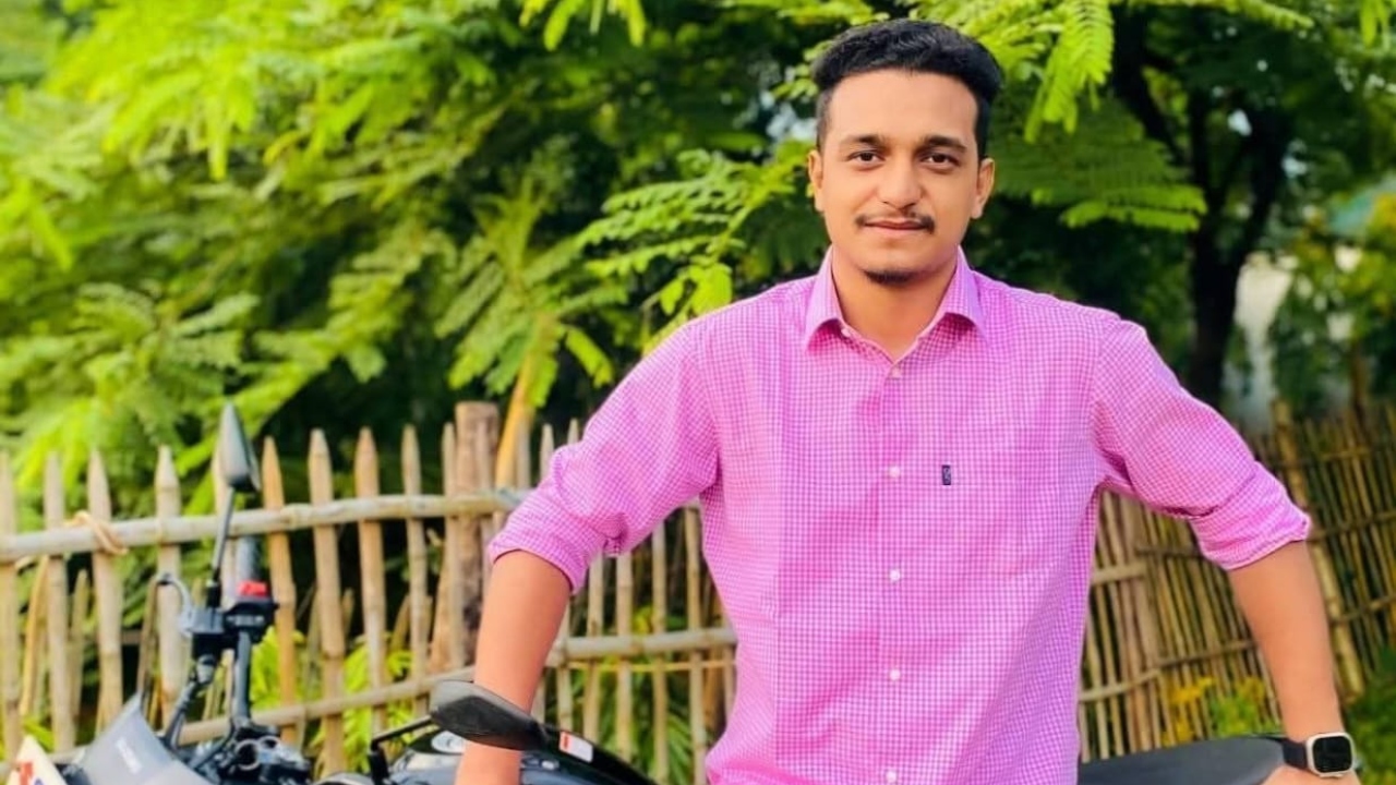 গফরগাঁওয়ে কলেজছাত্রকে কুপিয়ে হত্যা