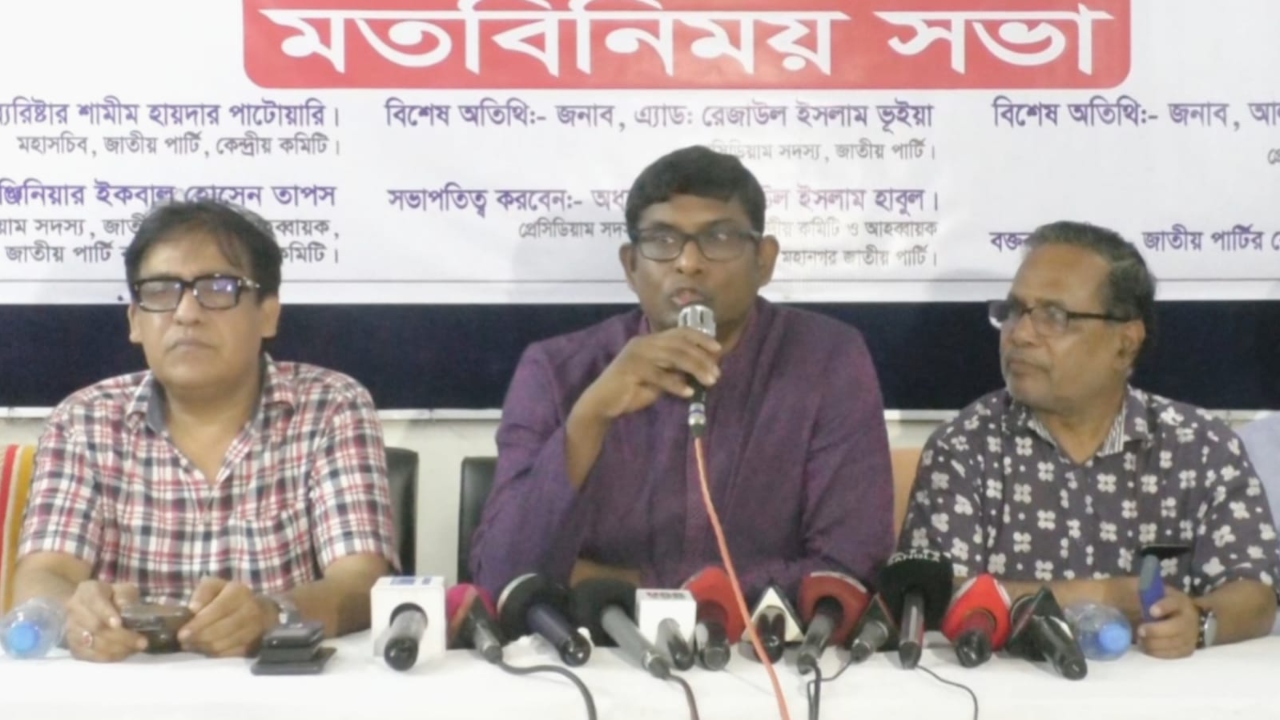 অনিয়মের নির্বাচন হলে সরকার মুখ থুবড়ে পড়বে: ব্যারিস্টার শামীম হায়দার