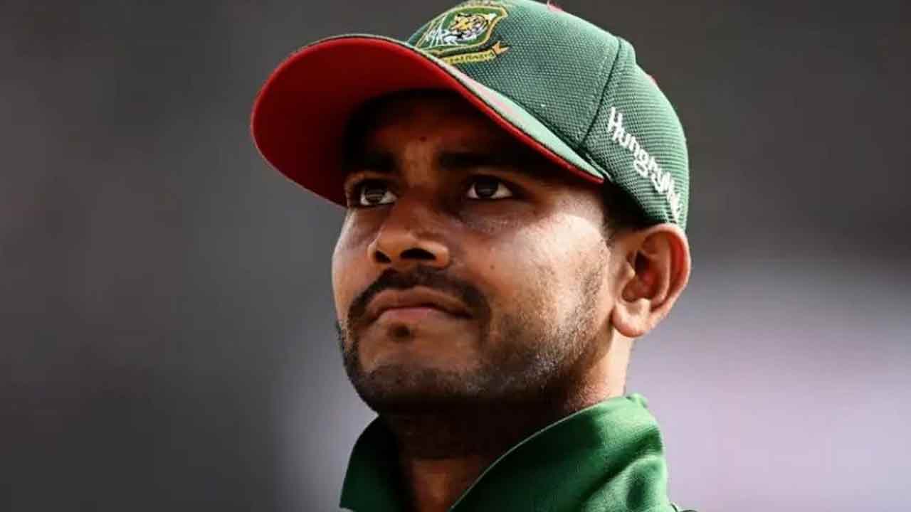 ছক্কা মেরে ম্যাচ জেতানোর পর হাসপাতালে মিরাজ