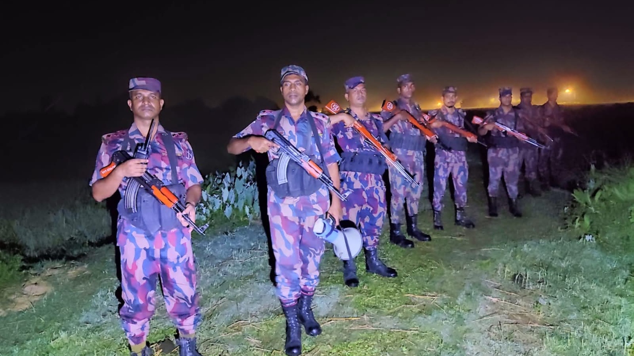 লালমনিরহাট সীমান্তে বিএসএফের পুশইনের চেষ্টা ব্যর্থ, প্রতিরোধে বিজিবি ও স্থানীয়রা