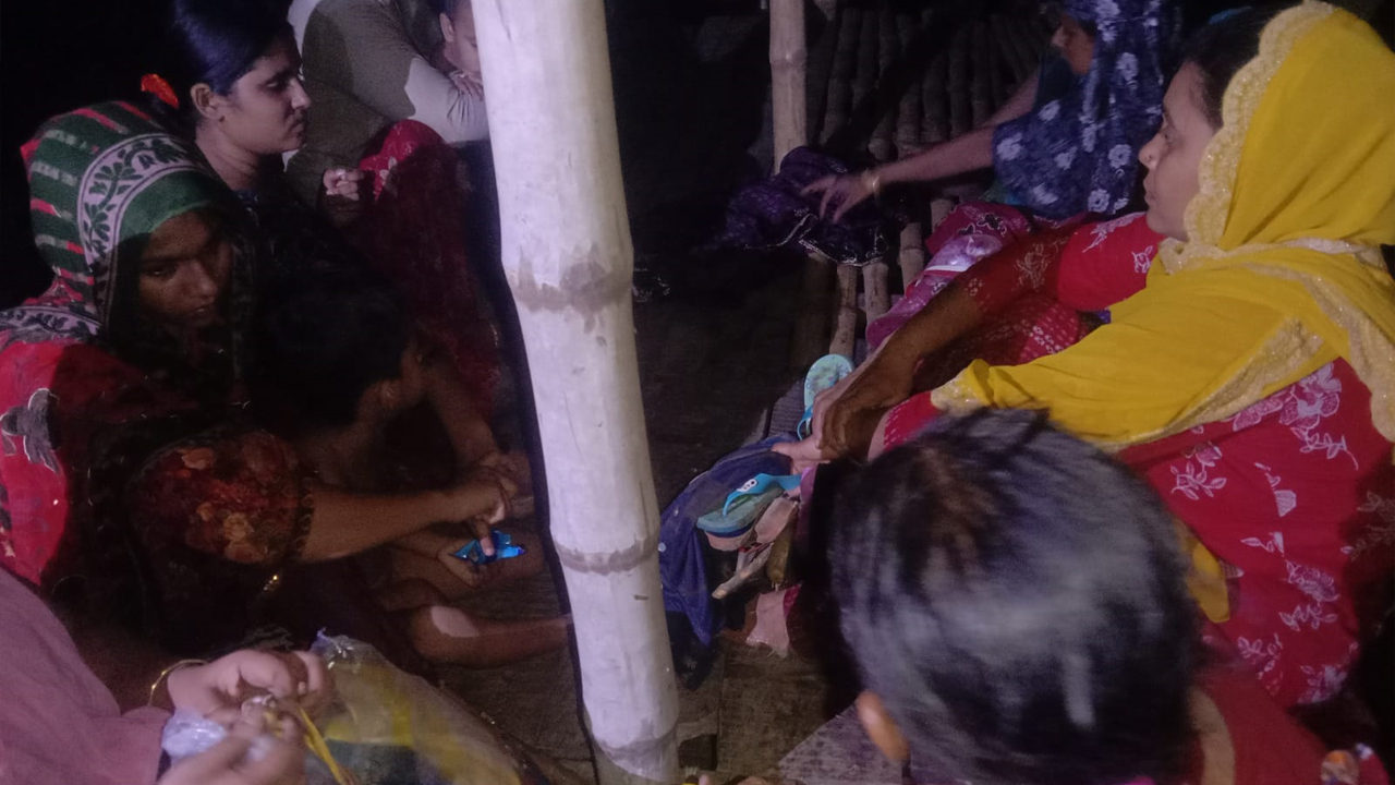 চাঁপাইনবাবগঞ্জ সীমান্তে বিএসএফের পুশইন চেষ্টা প্রতিহত করেছে বিজিবি