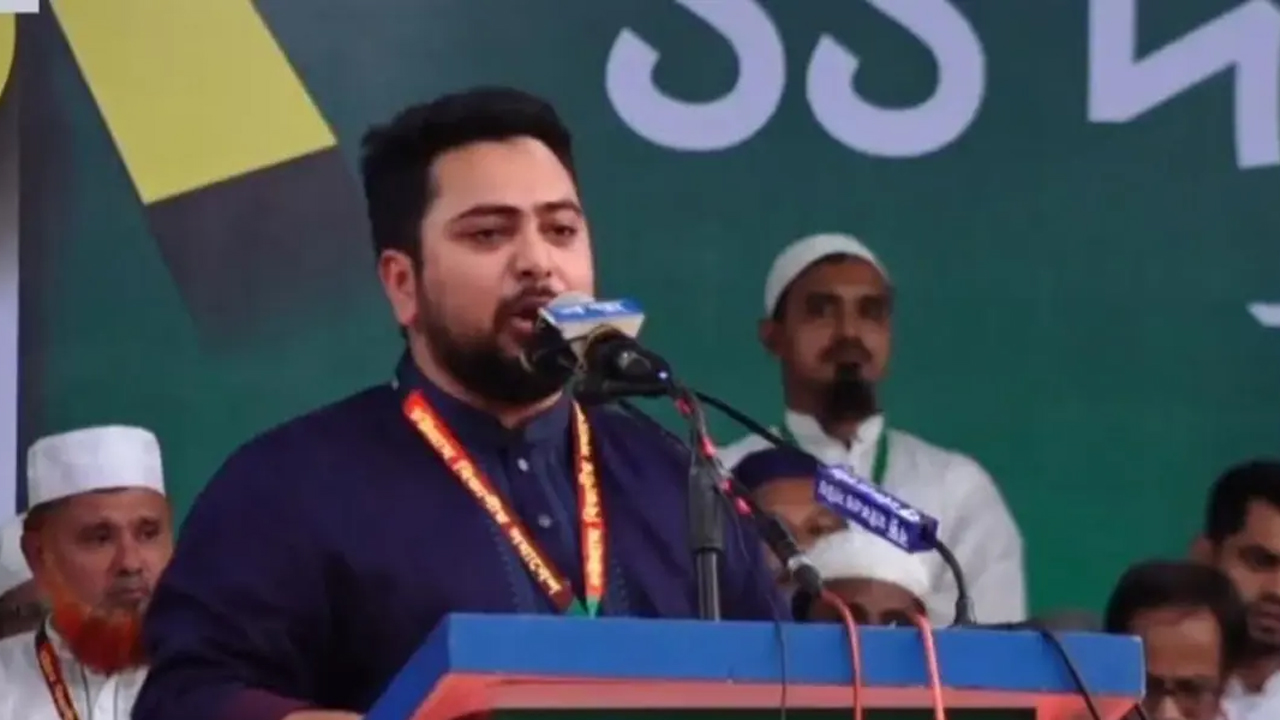 পুলিশি হয়রানি ও পুরোনো স্বৈরাচারী চর্চা অব্যাহত রয়েছে : নাহিদ ইসলাম