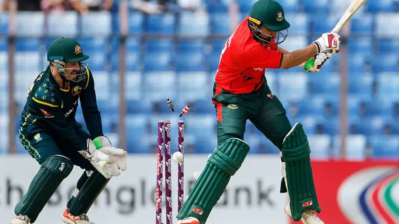 ব্যাটিং ব্যর্থতায় অস্ট্রেলিয়ার কাছে হোয়াইটওয়াশ বাংলাদেশ