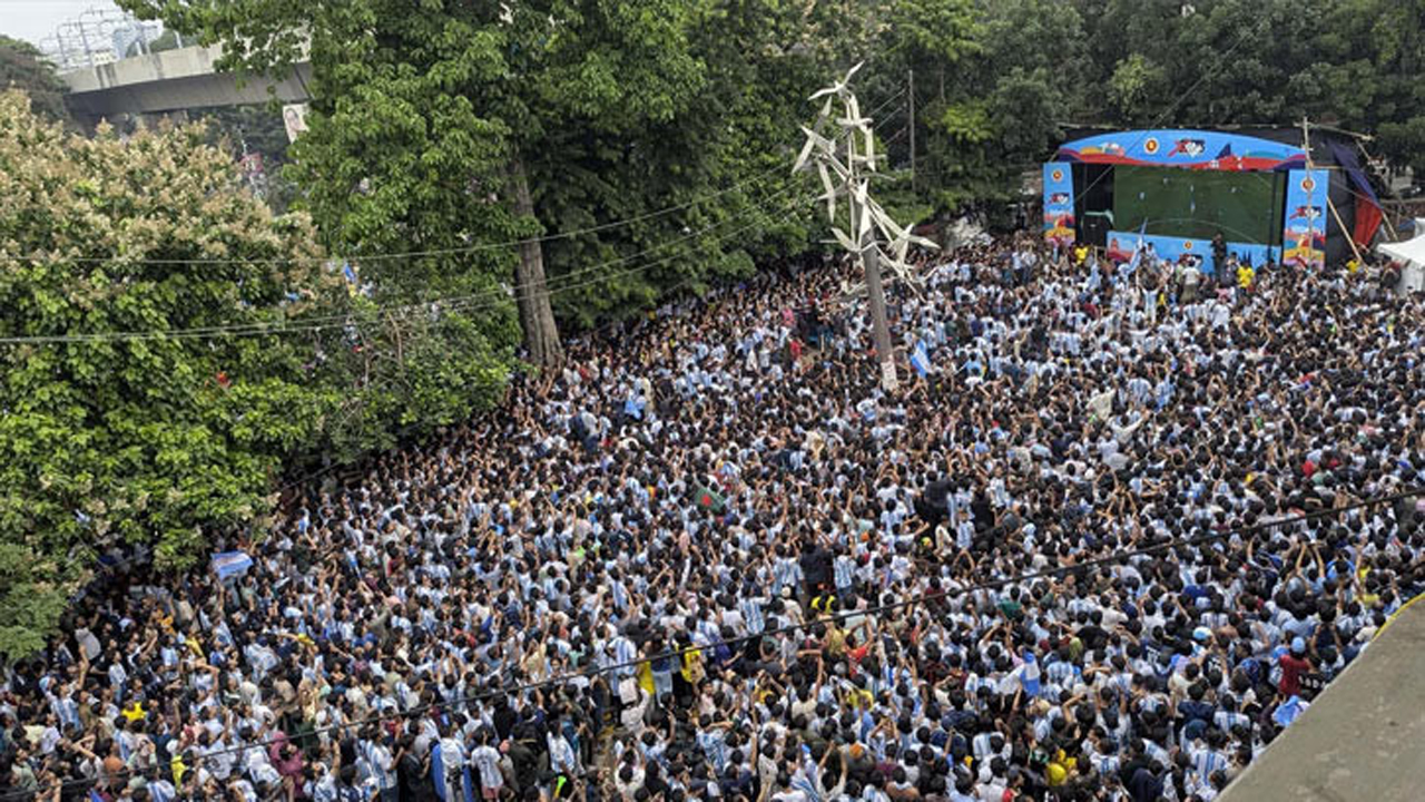 বিশ্বকাপ উন্মাদনা দেখতে ঢাবিতে আসছেন আর্জেন্টিনার প্রতিনিধিদল