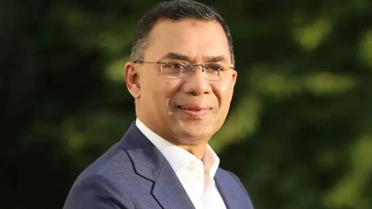 চীনের উদ্দেশ্যে রওনা দিয়েছেন প্রধানমন্ত্রী তারেক রহমান