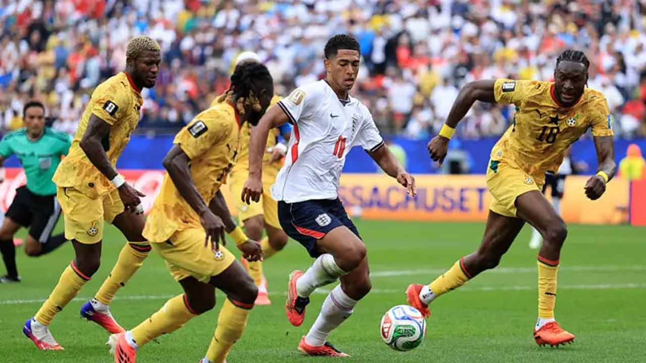 প্রথমার্ধে ইংল্যান্ডকে গোলবঞ্চিত রাখল ঘানা