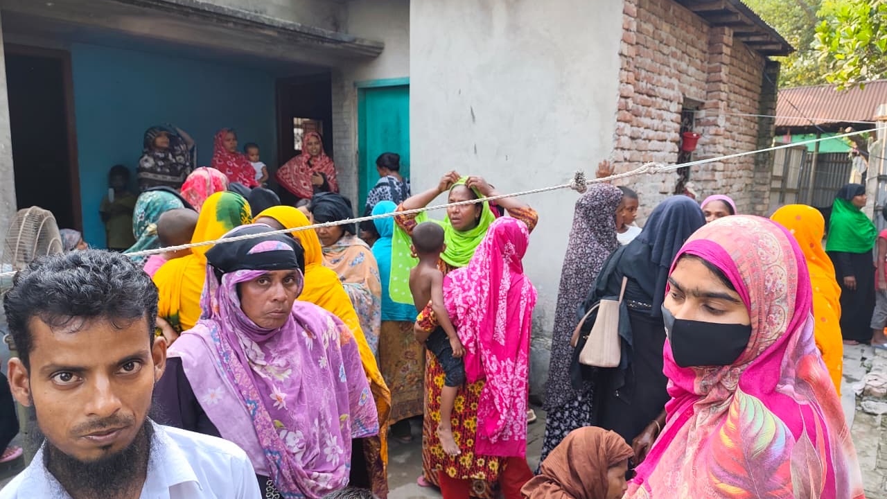 স্বামীর পরকীয়ার জেরে পারিবারিক কলহ, পাবনায় প্রবাসীর স্ত্রীর মরদেহ উদ্ধার