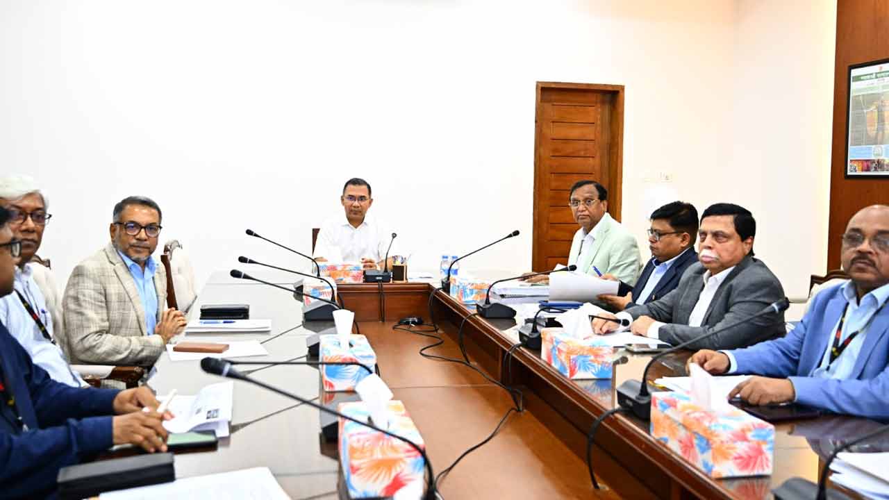 প্রধানমন্ত্রীর সভাপতিত্বে ডিএসসিসির সড়ক ব্যবস্থাপনা বিষয়ক সভা&nbsp;