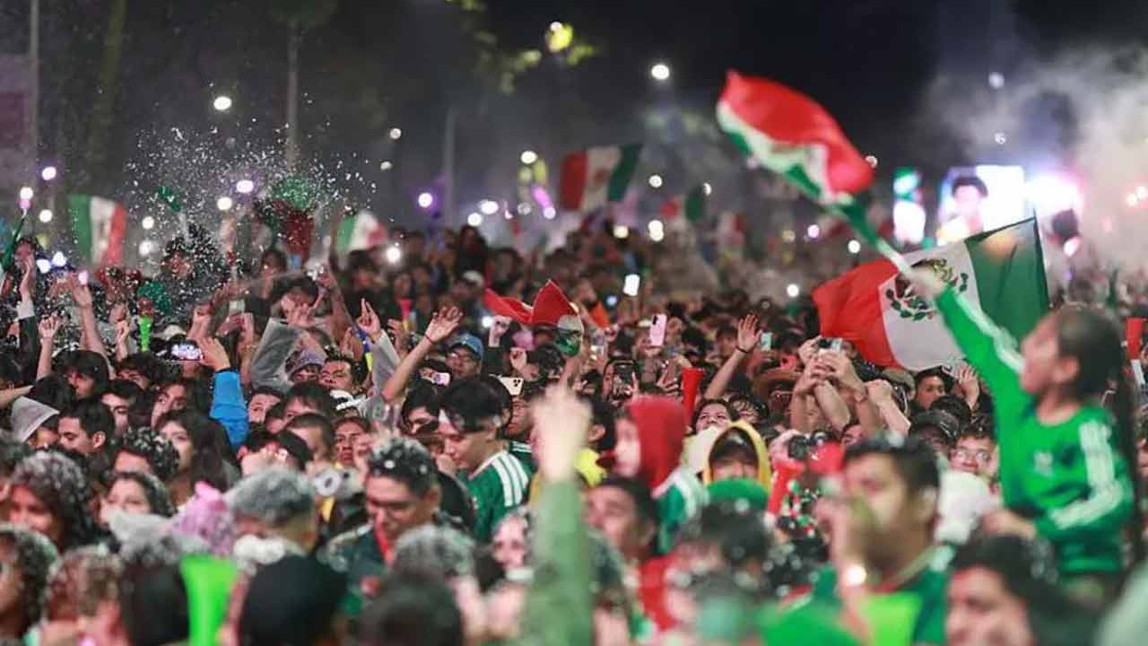 বিশ্বকাপ উদযাপনে পদদলিত হয়ে প্রাণ গেল ৩ জনের