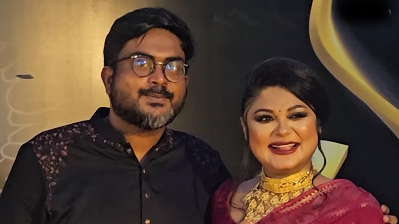 মা হচ্ছেন মৌসুমী, জানালেন বিয়ের খবরও