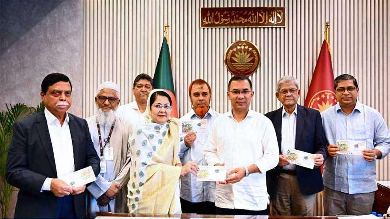 জাতীয় পল্লী উন্নয়ন দিবস উপলক্ষে স্মারক ডাক টিকিট উদ্বোধন করলেন প্রধানমন্ত্রী