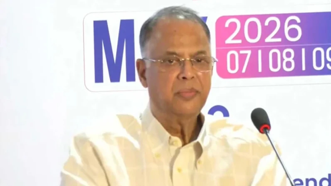 সৌরবিদ্যুৎ উৎপাদন বাড়িয়ে জ্বালানি আমদানির চাপ কমাতে চায় সরকার: জ্বালানিমন্ত্রী