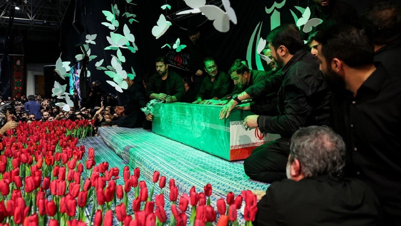 আজ মাশহাদে চিরনিদ্রায় শায়িত হবেন খামেনি