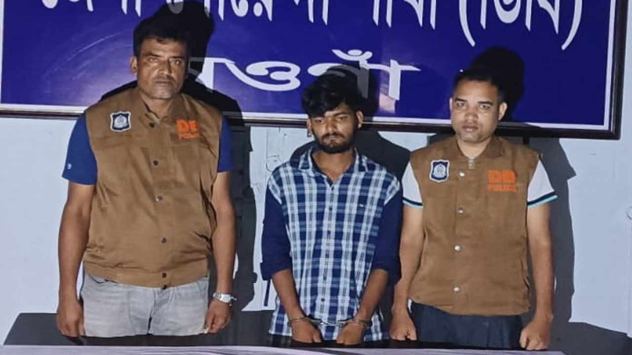 নওগাঁয় বাবাকে হত্যার অভিযোগে ছেলে গ্রেপ্তার