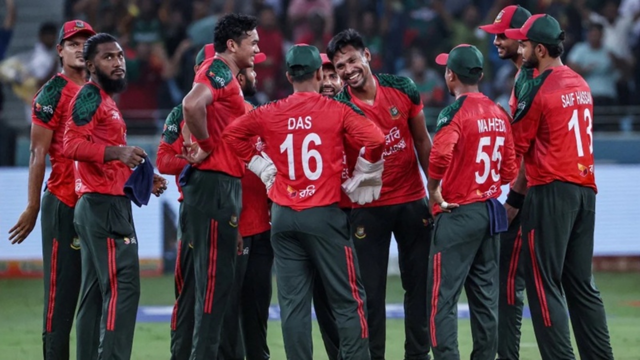 চোটে জিম্বাবুয়ে সফর শেষ মোস্তাফিজের, ওয়ানডেতে সাইফউদ্দিন-টি-টোয়েন্টিতে তাসকিন