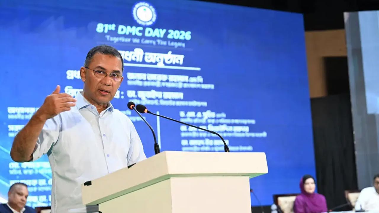 ইন্টার্নদের হাত ধরেই চিকিৎসায় বিদেশমুখিতা কমবে: তারেক রহমান