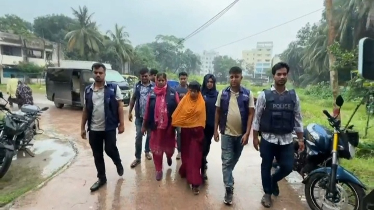 মাদারীপু&zwnj;র থানা থেকে পালিয়ে যাওয়া নারী আসামি গ্রেপ্তার