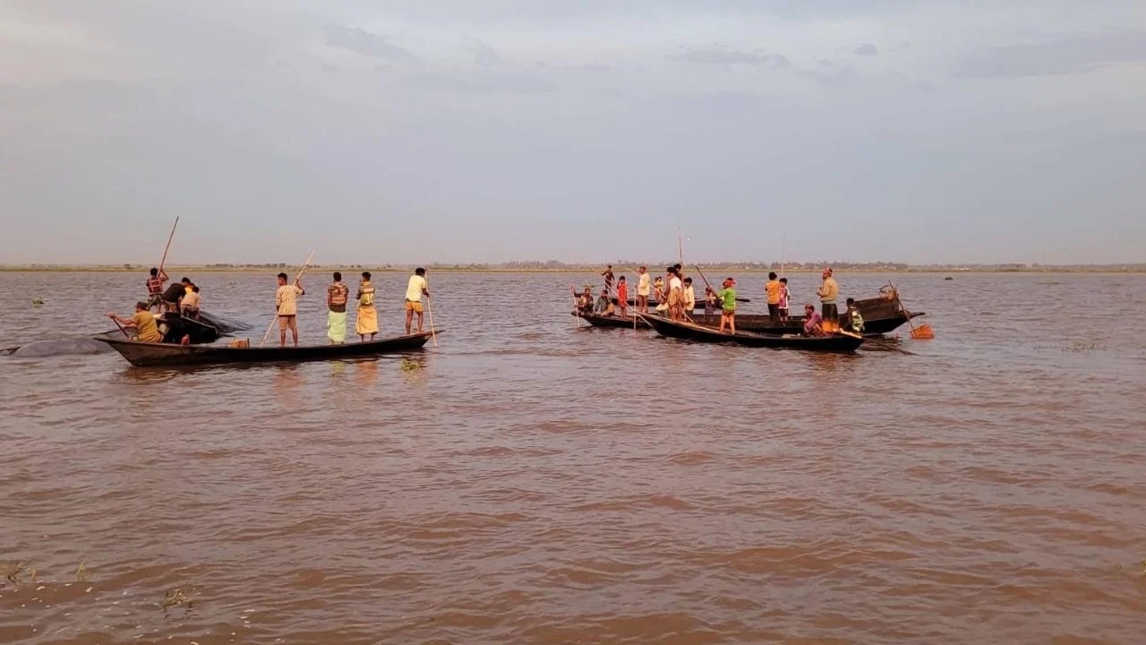 নিকলী হাওরে নিখোঁজ পর্যটকের মরদেহ উদ্ধার