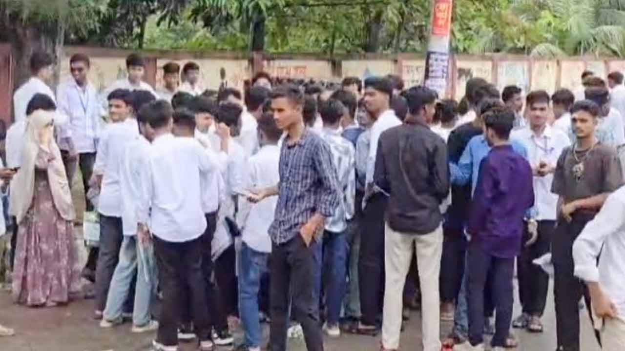 পটুয়াখালীতে শিক্ষামন্ত্রীর পদত্যাগ দাবিতে ঘোষিত কর্মসূচি পালন হয়নি