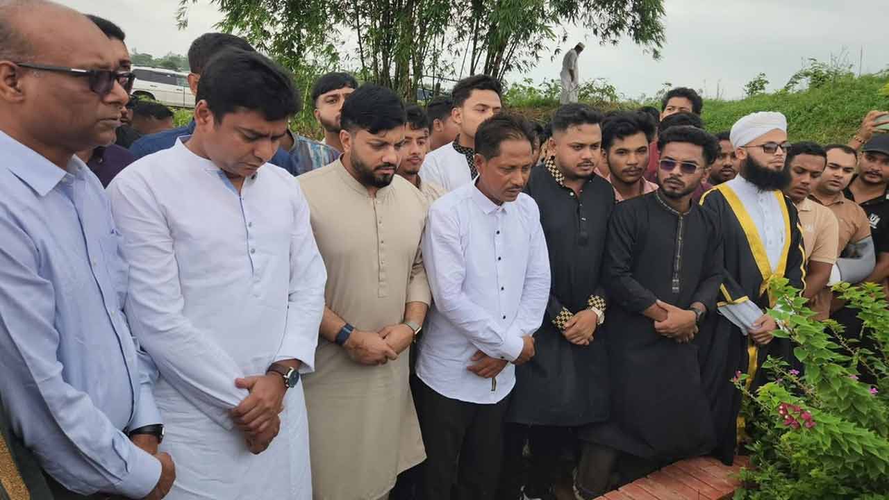 জুলাই আন্দোলনে প্রাণ উৎসর্গকারীরা আজীবন ইতিহাসে রয়ে যাবে: ইশরাক