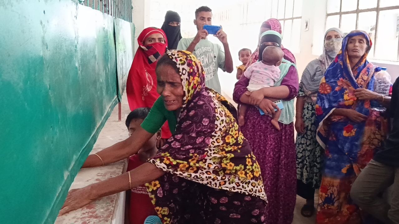 রাস্তা খননের গর্তে জমা পানিতে ডুবে শিশুর মৃত্যু