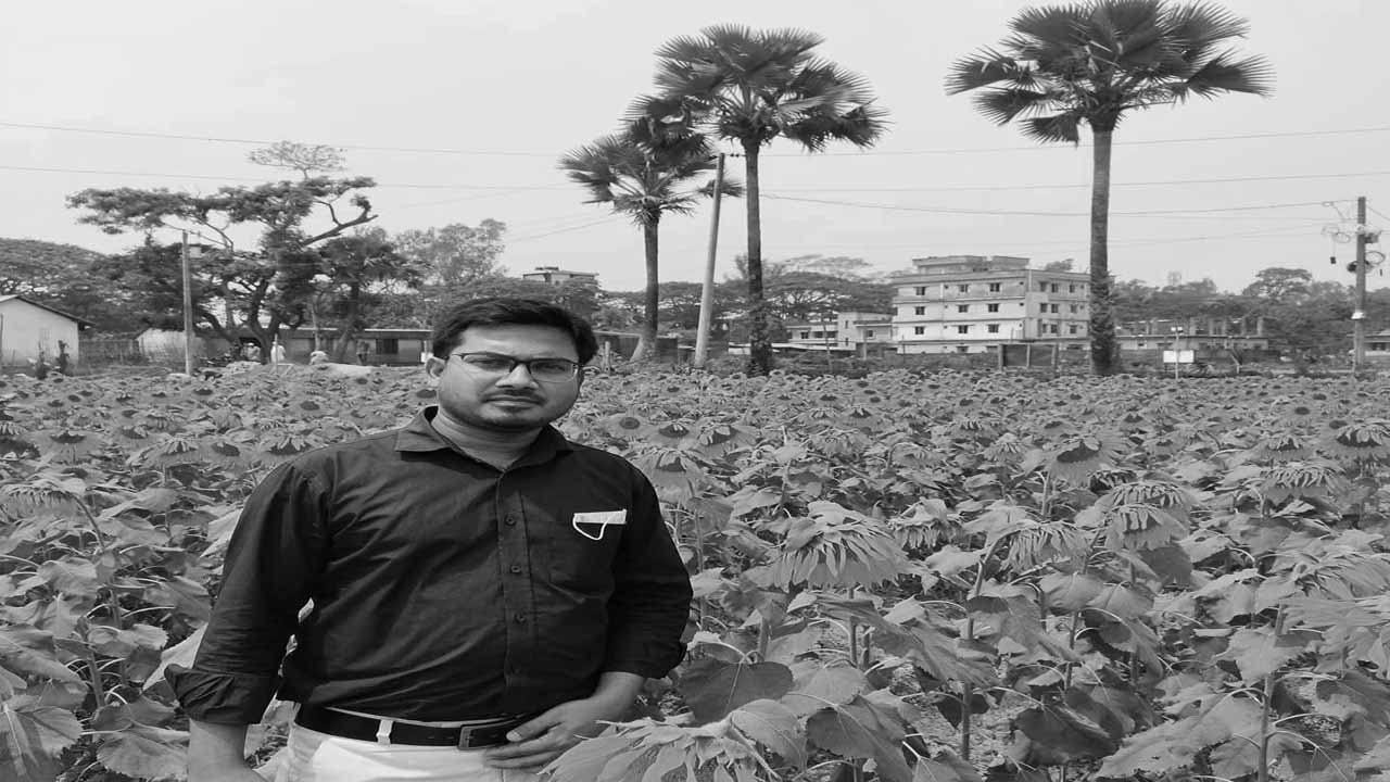 নোয়াখালীতে ট্রাকের সঙ্গে মোটরসাইকেলের সংঘর্ষে কৃষি কর্মকর্তা নিহত