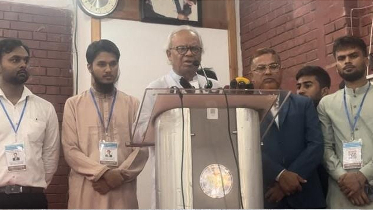 আলোচনার মাধ্যমে &lsquo;জুলাই সনদ&rsquo; আইনি কাঠামোয় আনার আহ্বান রিজভীর