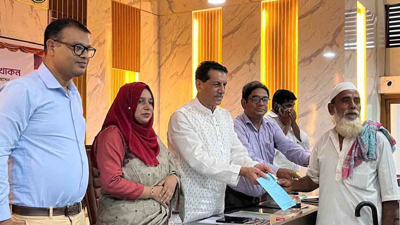 জনপ্রতিনিধিদের লুটপাটের সুযোগ নেই, অনিয়মে জড়ালে &lsquo;ডাবল অ্যাকশন&rsquo;: খোকন