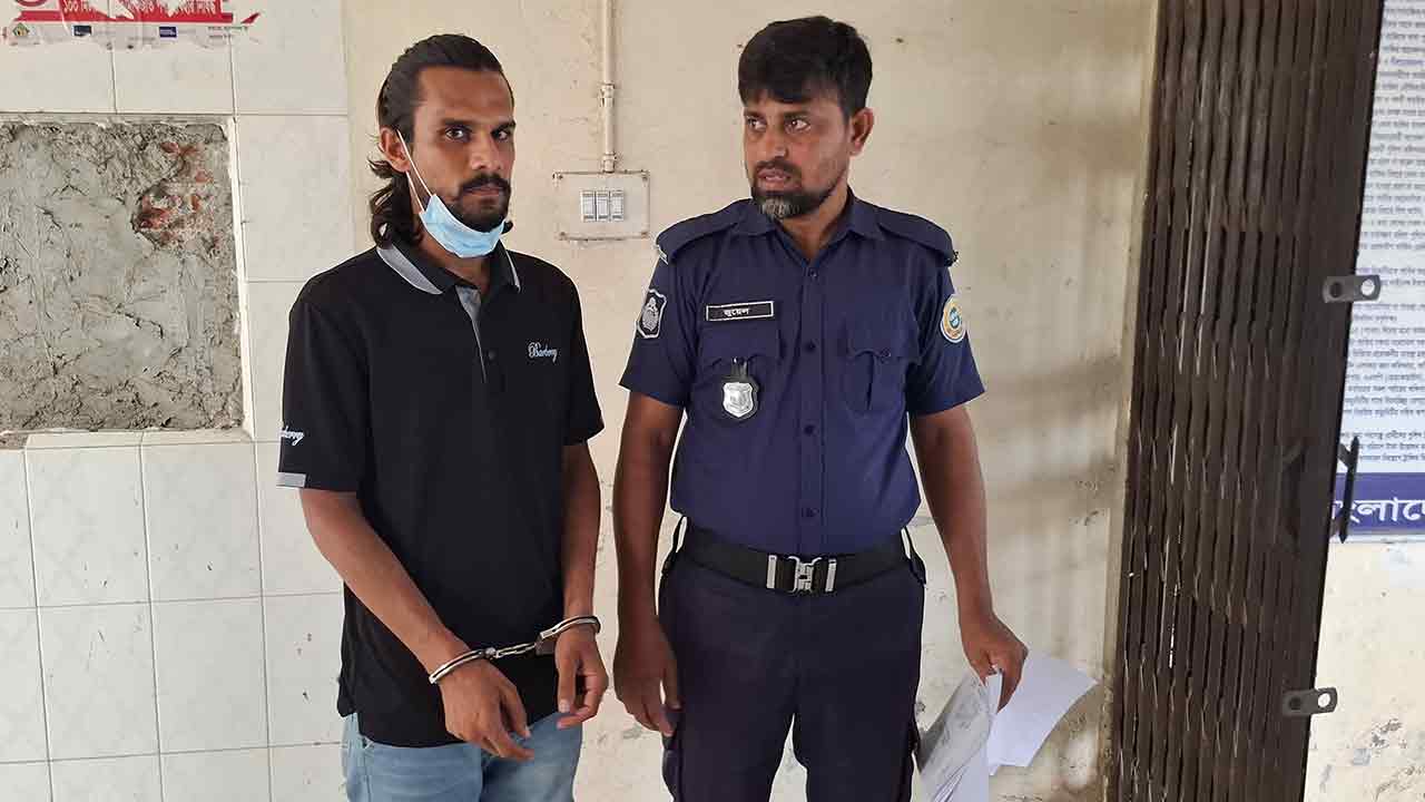 ছবি দেশ টিভি