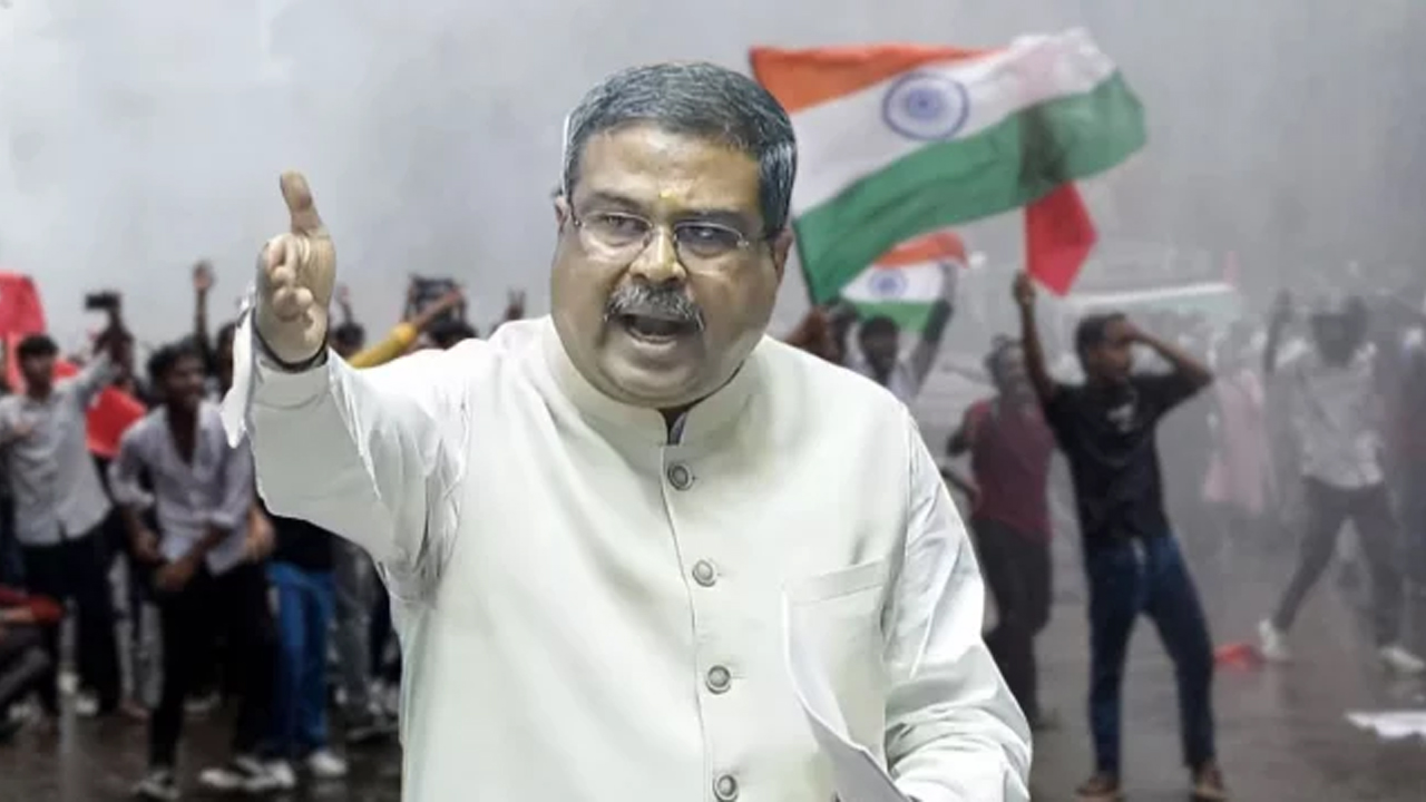 যে কারণ দেখিয়ে পদত্যাগ করলেন ভারতের শিক্ষামন্ত্রী ধর্মেন্দ্র প্রধান
