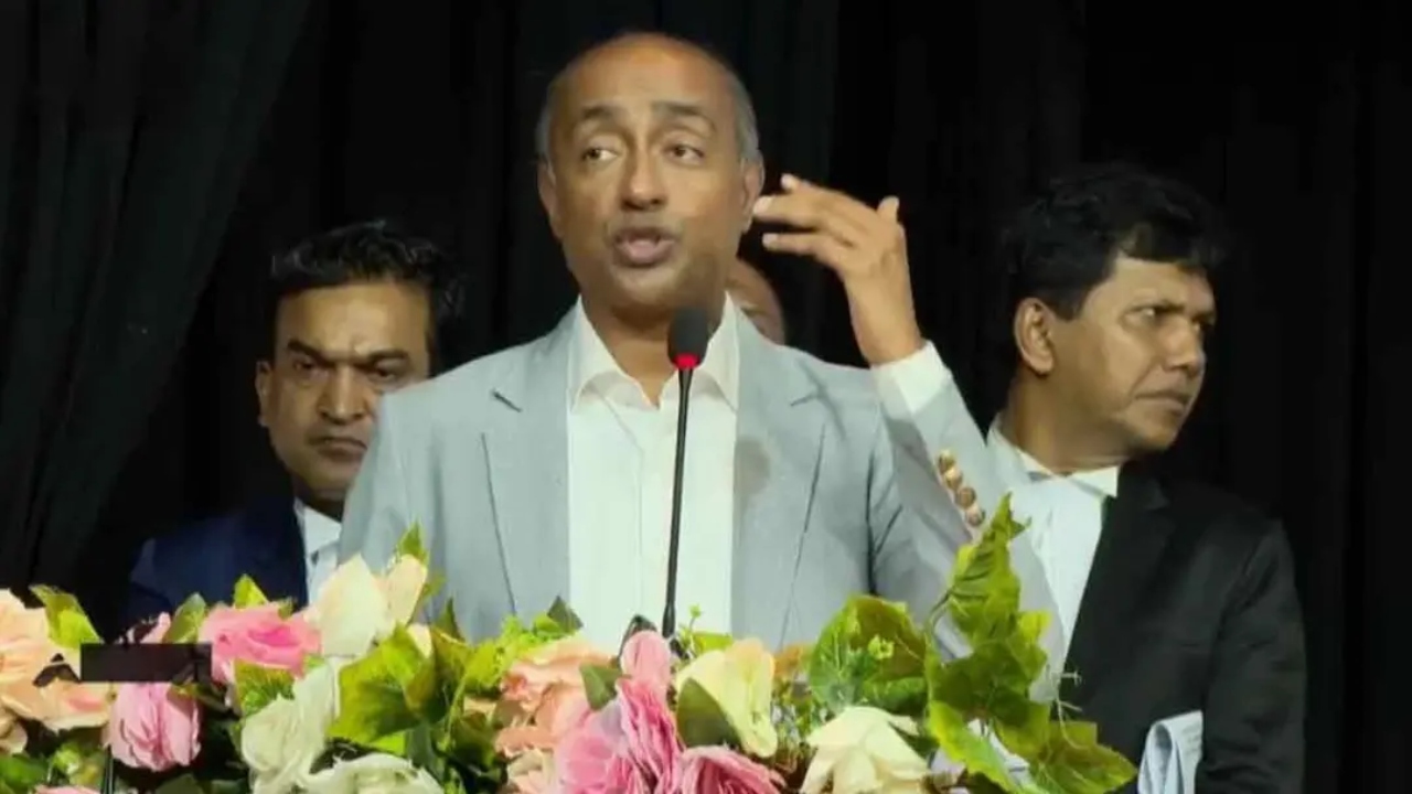 সাবেক রাষ্ট্রপতির বিরুদ্ধে দুর্নীতির অভিযোগ পর্যালোচনা করছে সরকার: আইনমন্ত্রী