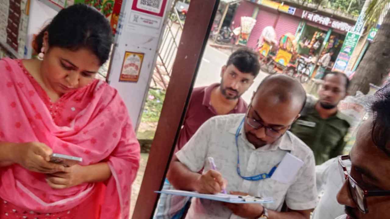 রাজাপুরে ওষুধ ব্যবসায়ীকে জরিমানা