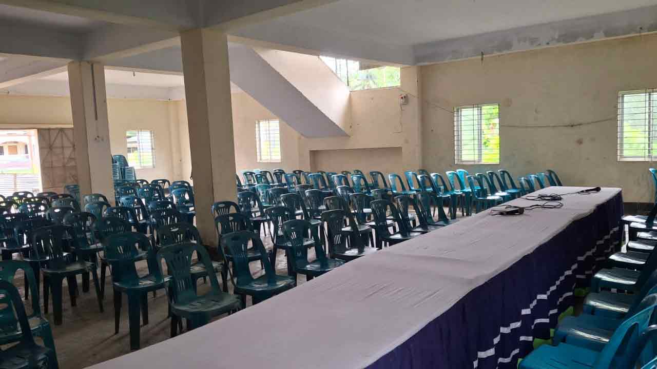 বাউফলে প্রতিষ্ঠাতার স্মরণসভা বন্ধ