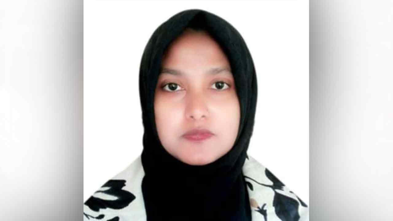 ঝালকাঠিতে দুই শিক্ষকেই চলছে বিদ্যালয়