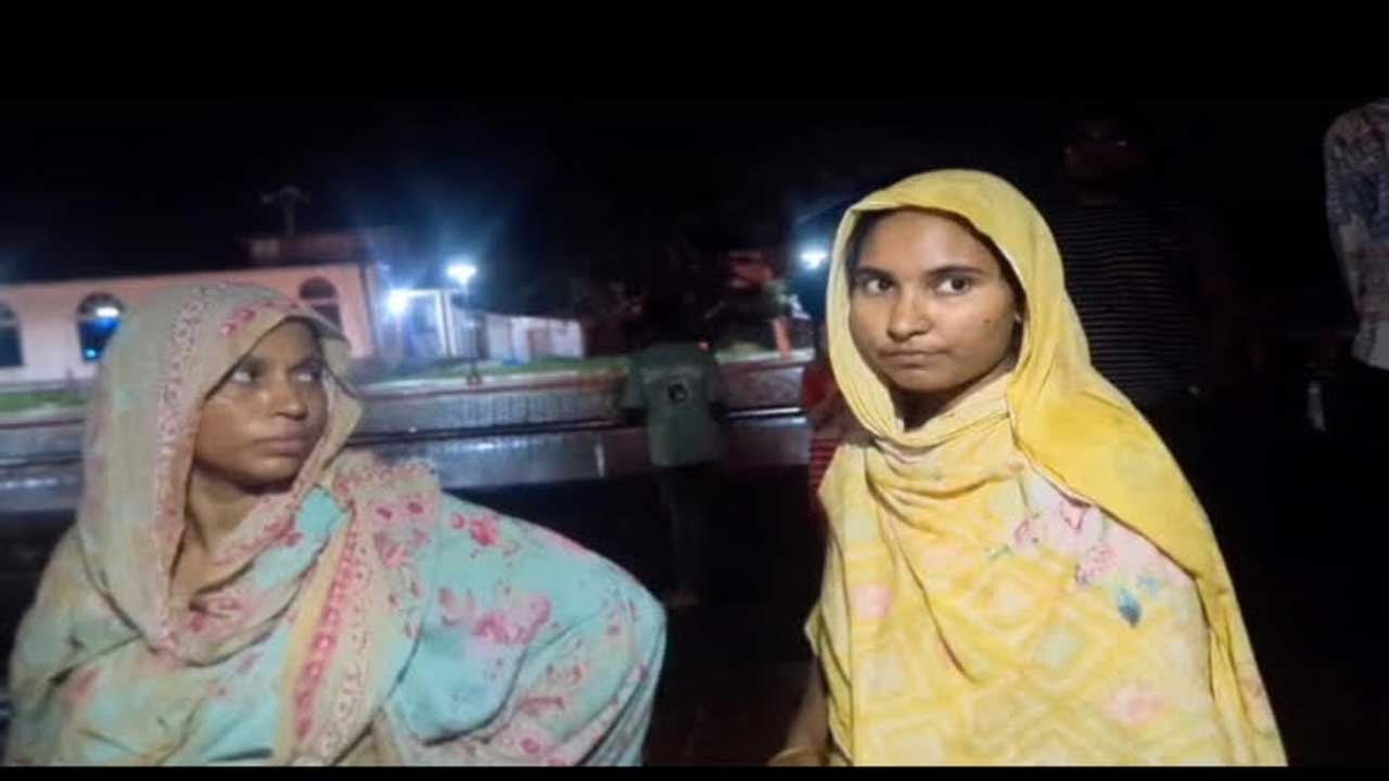 পটুয়াখালীতে ৭০ পুরিয়া হেরোইনসহ দুই নারী আটক