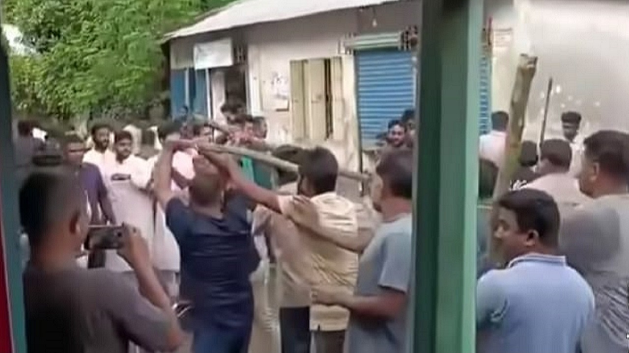 কু&zwnj;ড়িগ্রামে এন&zwnj;সি&zwnj;পির মি&zwnj;ছি&zwnj;লে হামলা, আহত বেশ কয়েকজন