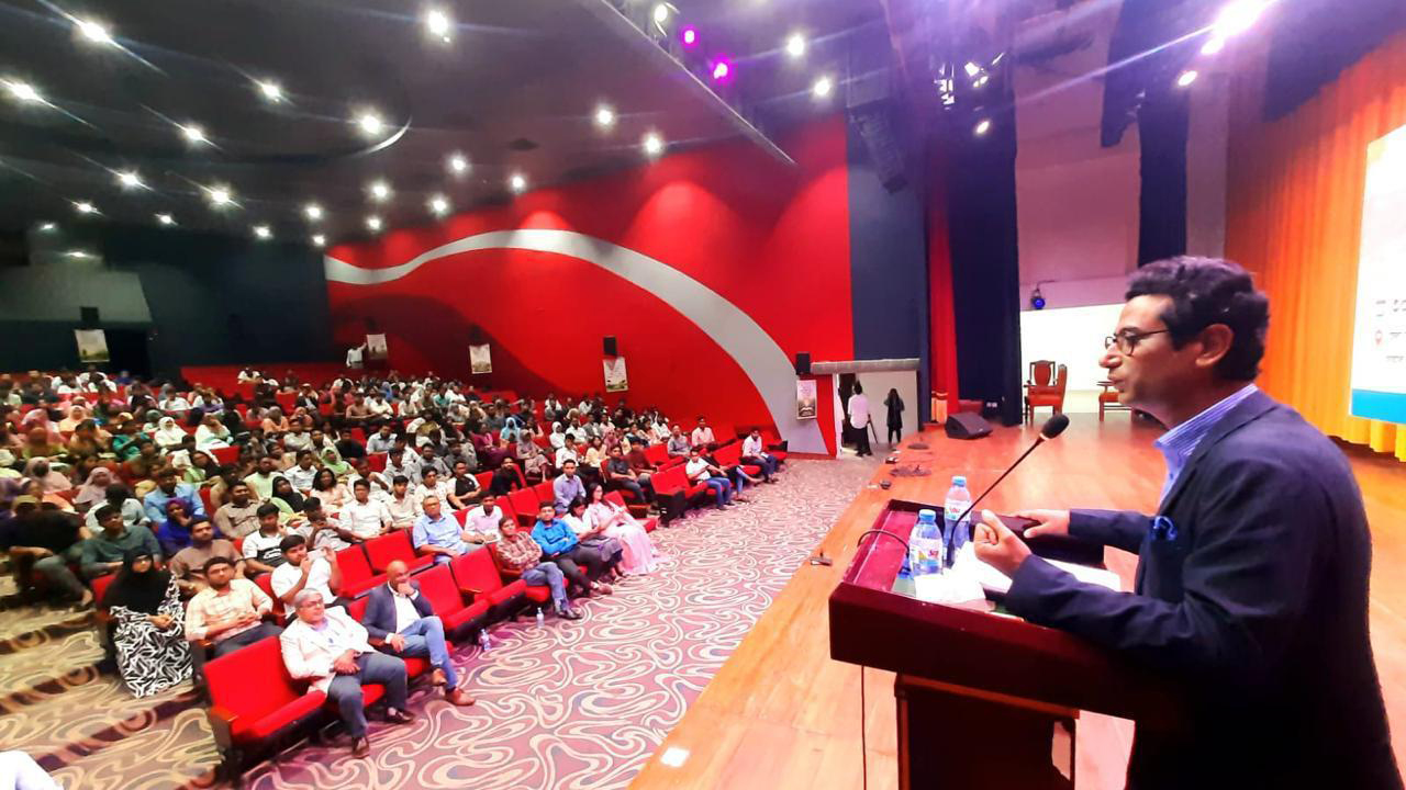 উচ্চশিক্ষায় ভাষা শিক্ষায় জোর, ৩০ বিশ্ববিদ্যালয়ে নতুন উদ্যোগ