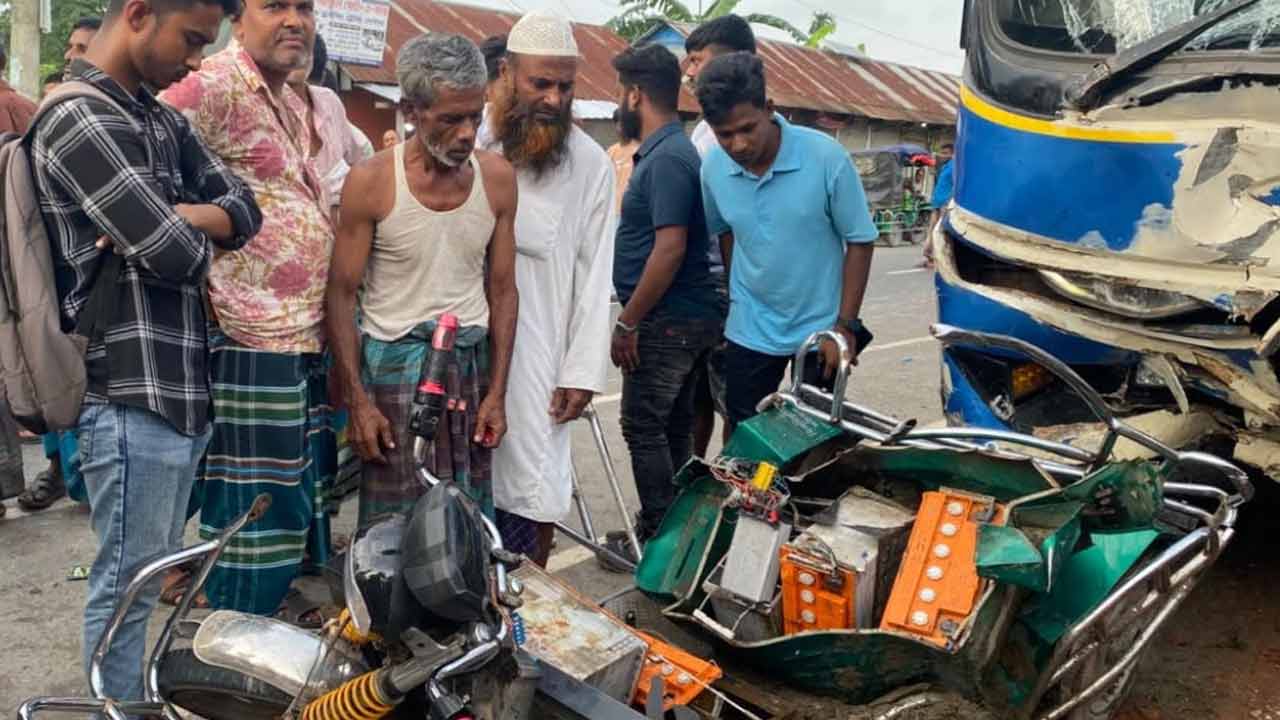 কিশোরগঞ্জে বাসের ধাক্কায় অটোরিকশাচালক নিহত&nbsp;