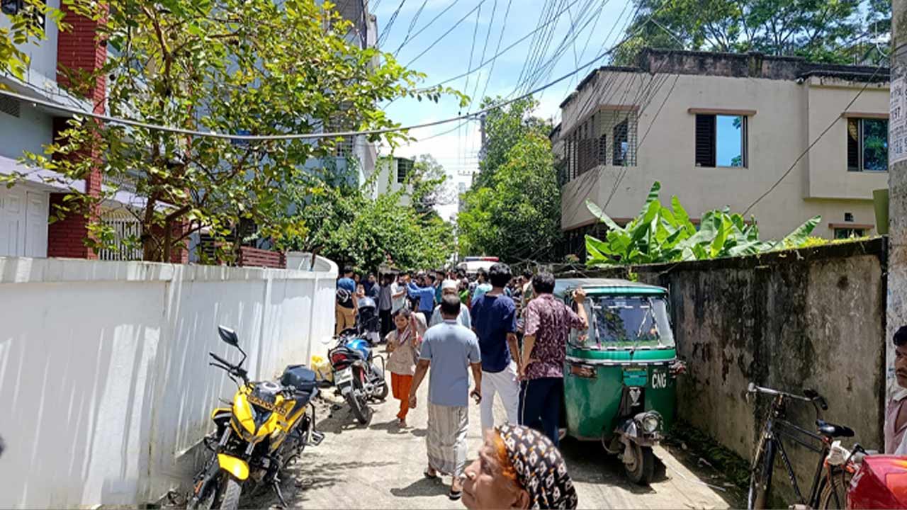 সংগৃহীত