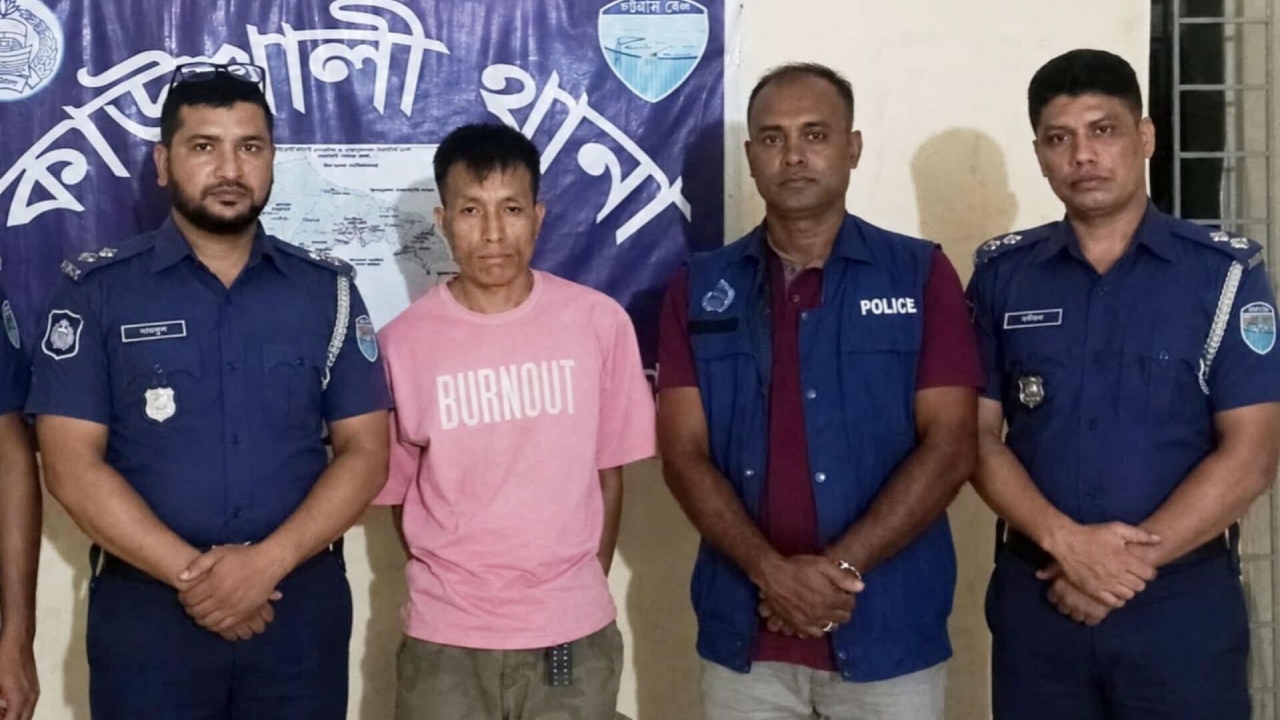 ৬০ পিস ইয়াবাসহ কাউখালীতে যুবক আটক, সিএনজি জব্দ