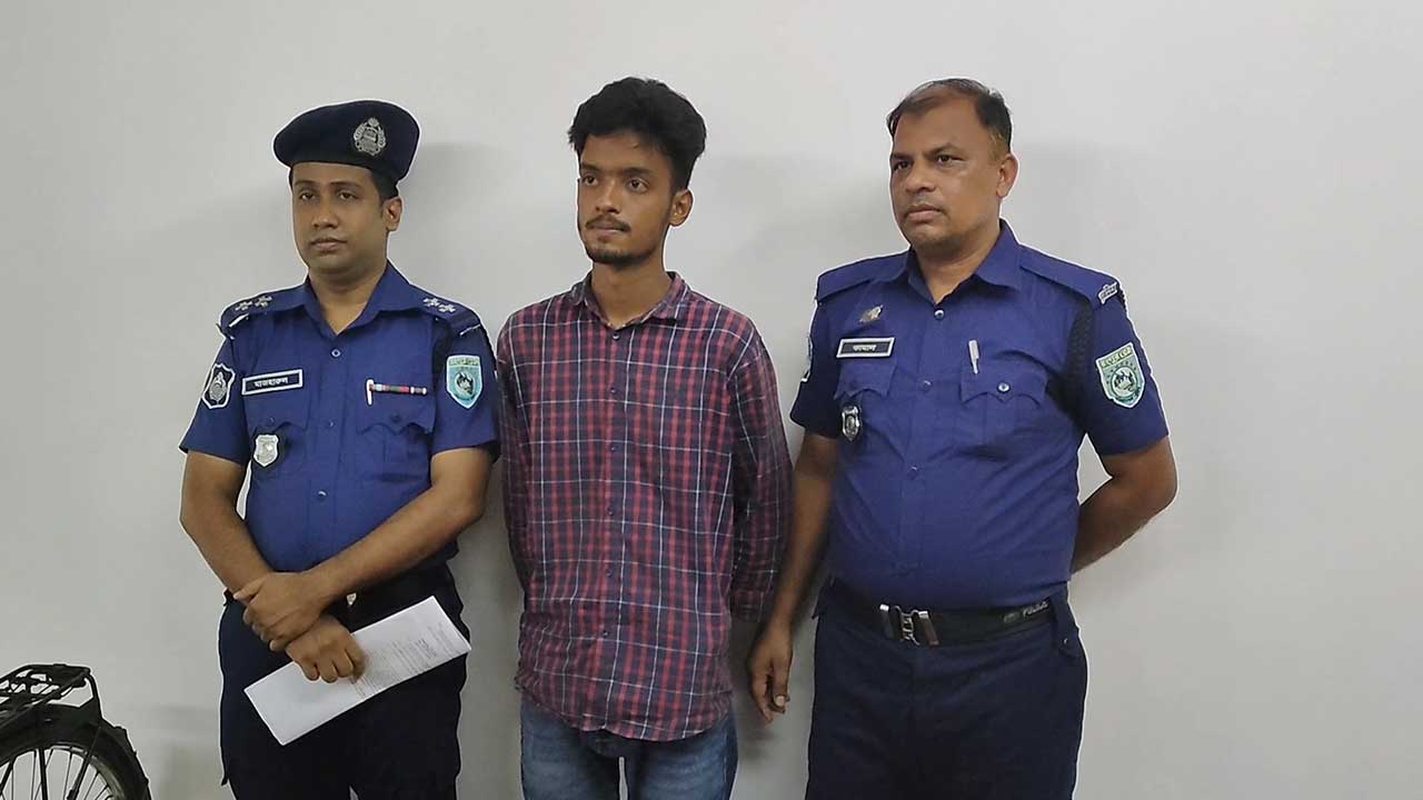 ঠাকুরগাঁওয়ে হত্যার দায়ে ছেলেকে পুলিশে দিলেন বাবা&nbsp;