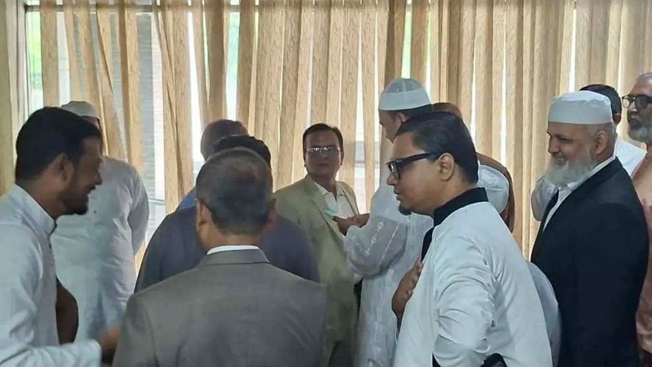 সংগৃহীত