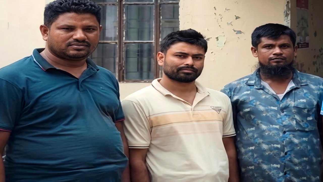 নিষিদ্ধ ছাত্রলীগের মিছিল-সমাবেশ, সন্ত্রাসবিরোধী আইনে মামলা; গ্রেপ্তার ৩